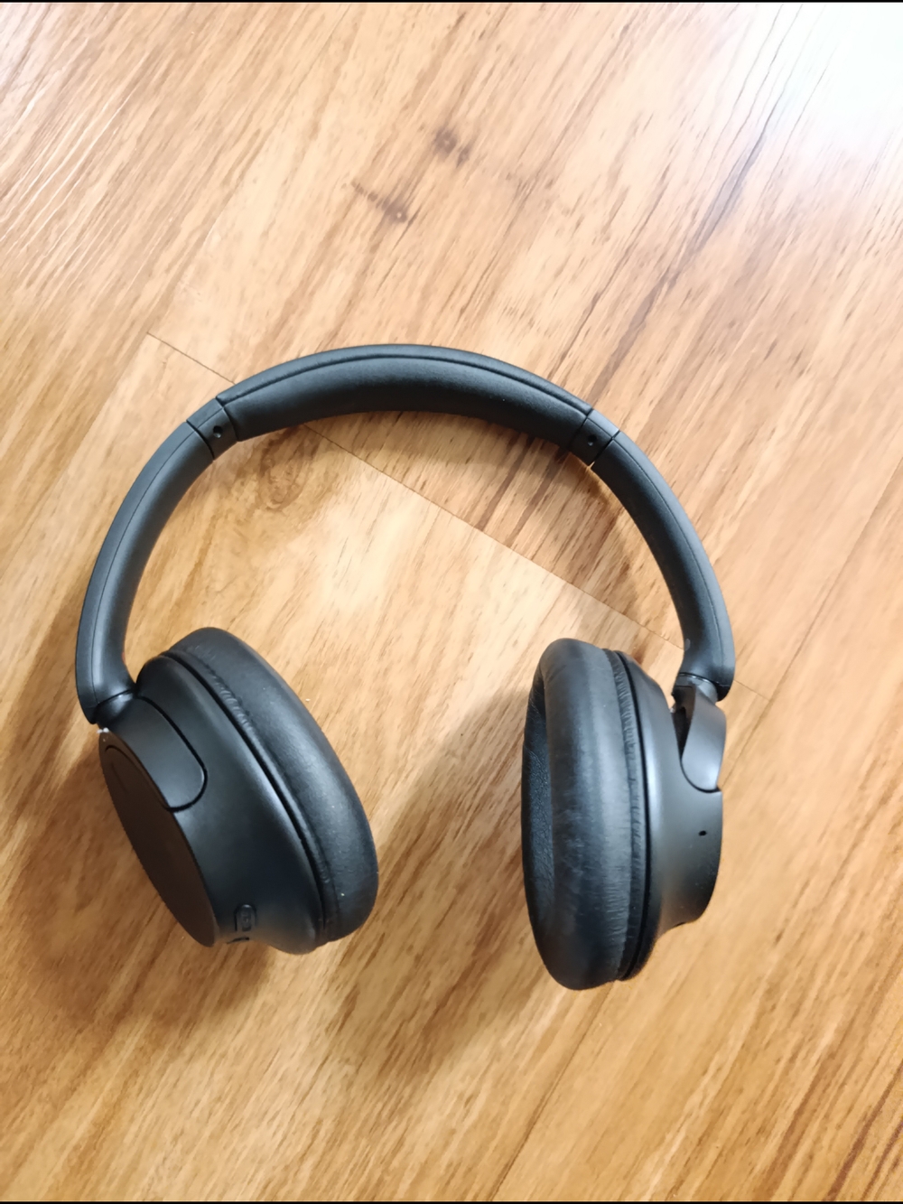 Sony Black Over-Ear Headphones